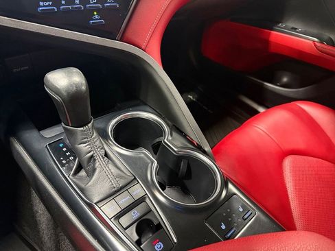 Used 2020 Toyota Camry XSE image 32