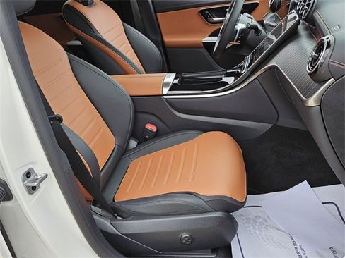 Used 2023 Mercedes-Benz GLC 300 image 15