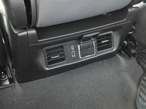 Used 2024 Chevrolet Silverado 1500 LT AWD/4WD image 34