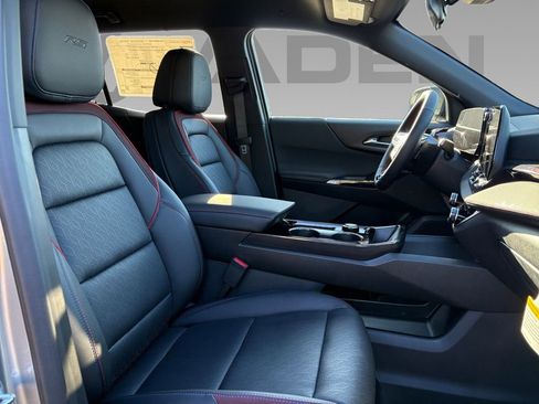 New 2026 Chevrolet Equinox RS w/ Convenience Package III image 9
