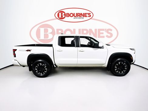Used 2024 Nissan Frontier PRO-4X w/ Technology Package image 9