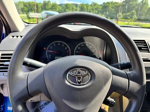 Used 2009 Toyota Corolla LE w/ All Weather Guard Pkg FWD image 18