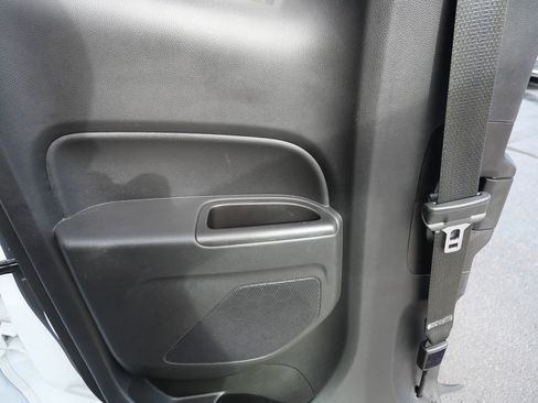 Used 2016 GMC Canyon W/T image 19