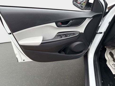 Certified 2023 Hyundai Kona SEL w/ Cargo Package image 17