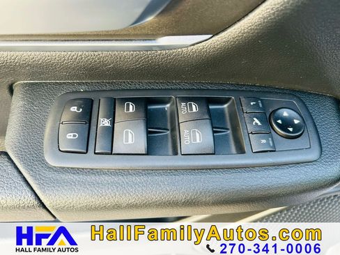Used 2019 RAM 1500 Big Horn AWD/4WD image 13