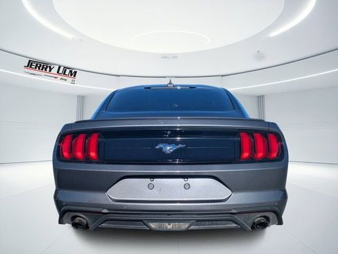 Used 2023 Ford Mustang Premium image 4