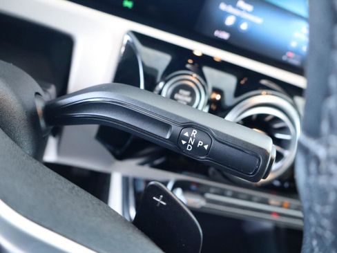 Used 2020 Mercedes-Benz CLA 250 image 26