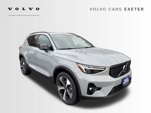 New 2026 Volvo XC40 B5 Plus w/ Protection Package Premier image 7