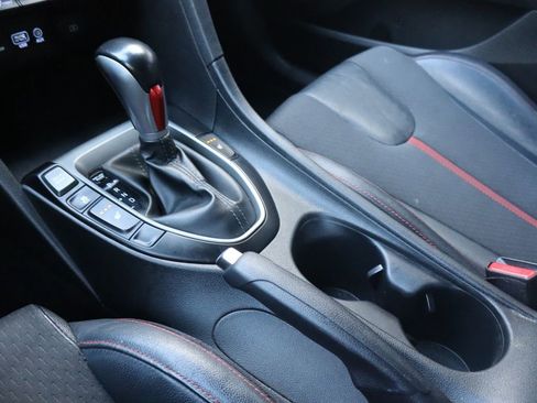 Used 2019 Hyundai Veloster Turbo FWD image 22