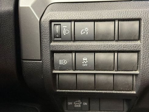 Used 2024 Toyota Tacoma SR5 AWD/4WD image 28