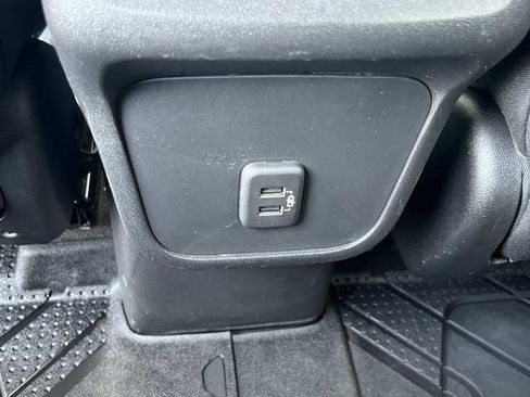 Used 2019 Chevrolet Equinox LT AWD/4WD image 16