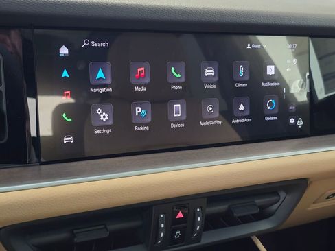 New 2025 Porsche Cayenne image 17