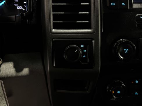 Used 2020 Ford F250 XL w/ Power Equipment Group image 25