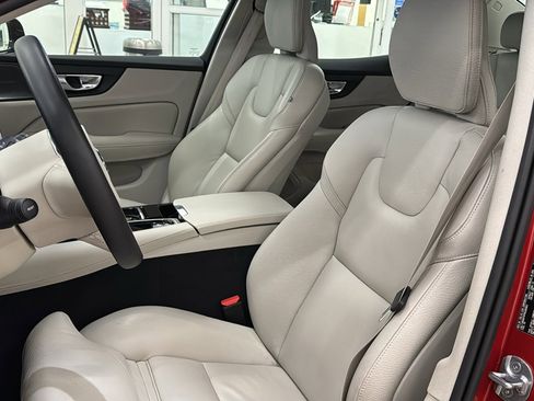 Certified 2024 Volvo S60 T8 Ultimate image 24