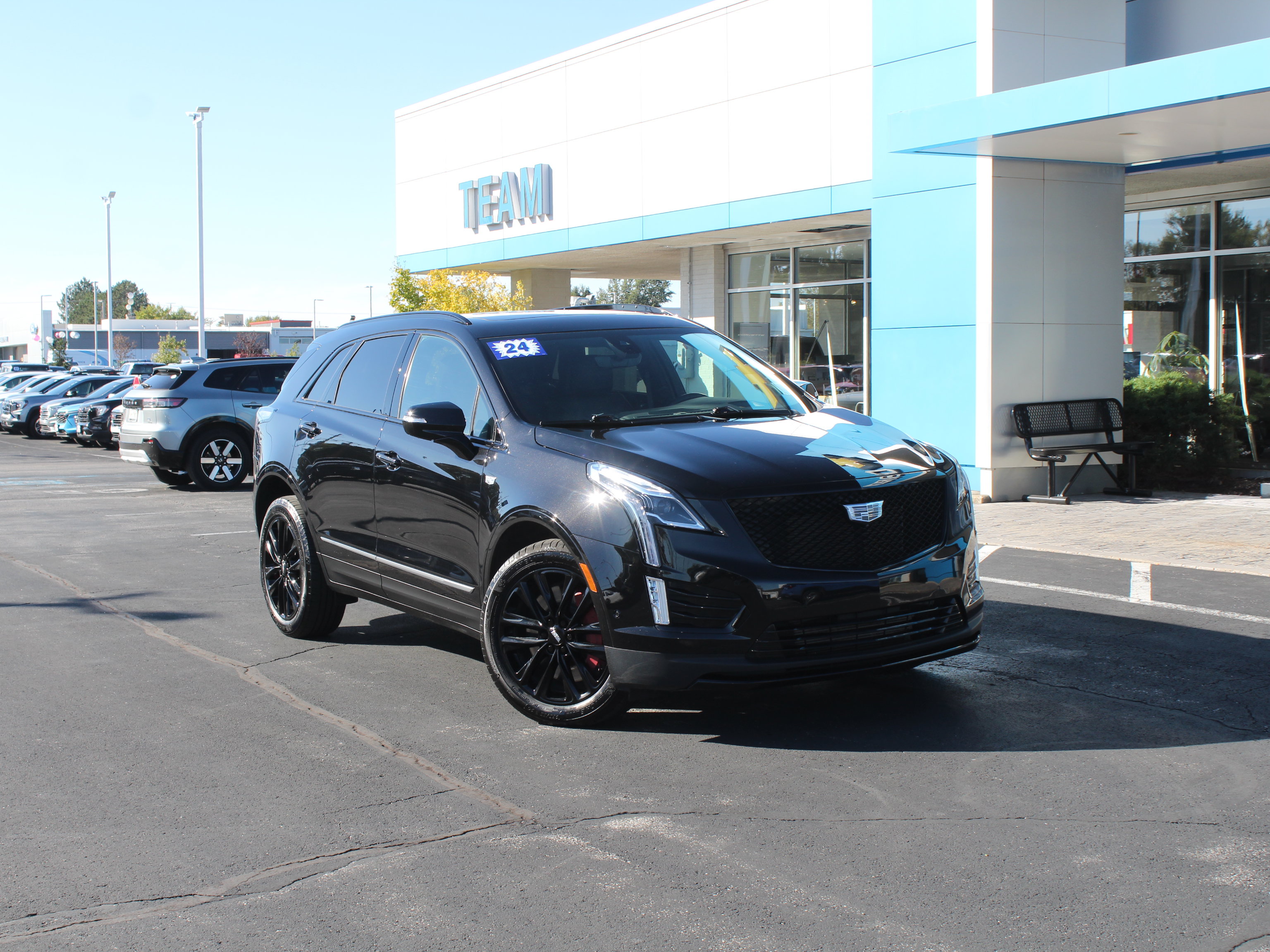 Used 2024 Cadillac XT5 Sportv w/ Platinum Package AWD/4WD image 4