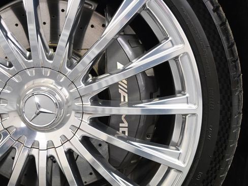 Used 2024 Mercedes-Benz S 63 AMG S image 21