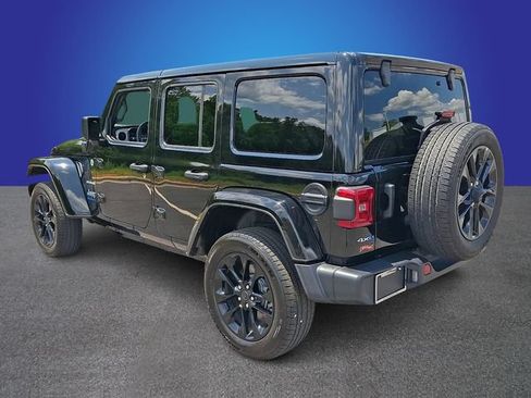 Used 2024 Jeep Wrangler Unlimited Sahara AWD/4WD image 6