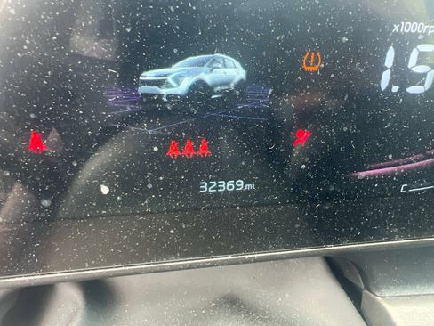 Used 2023 Kia Sportage X-Line image 9