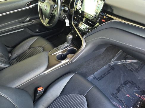 Certified 2024 Toyota Camry SE FWD image 15