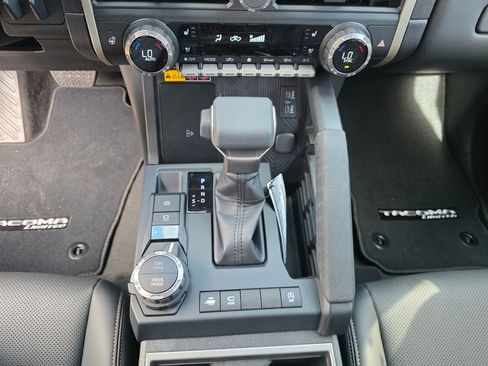 New 2026 Toyota Tacoma Limited image 27