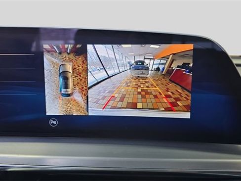 Used 2024 Cadillac Lyriq Luxury w/ LPO, Floor Liner Package image 28