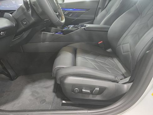 Certified 2025 BMW i5 eDrive40i w/ Premium Package RWD image 20