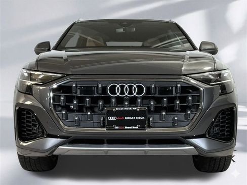 Used 2025 Audi Q8 Premium w/ Convenience Package image 25