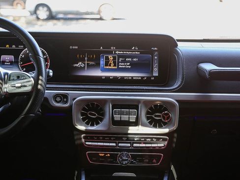 Used 2022 Mercedes-Benz G 550 image 11