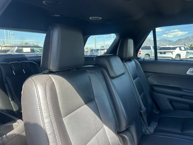 Used 2013 Ford Explorer XLT AWD/4WD image 28