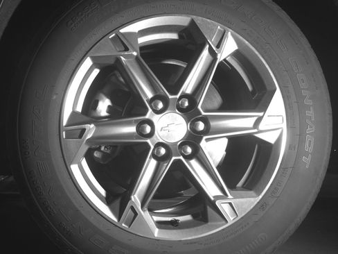 Used 2025 Chevrolet Blazer LT FWD image 12