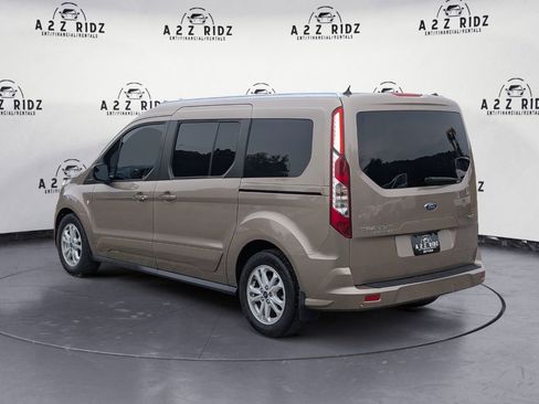 Used 2019 Ford Transit Connect XLT image 4