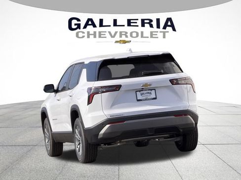 New 2027 Chevrolet Equinox LT FWD image 5