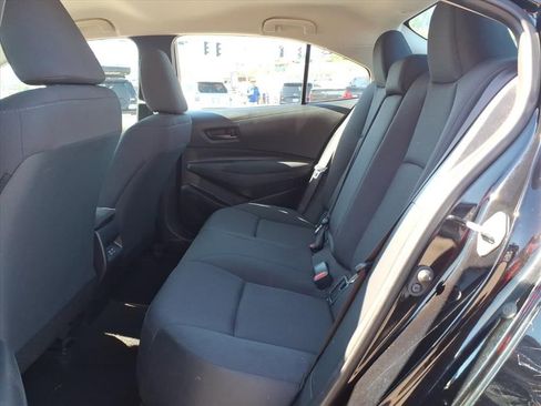 Used 2024 Toyota Corolla LE image 12