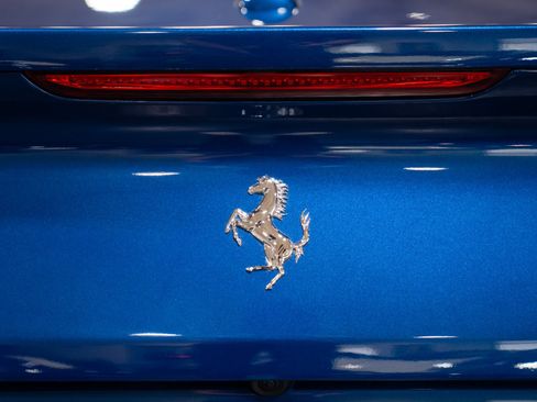 Used 2021 Ferrari 812 GTS RWD image 29