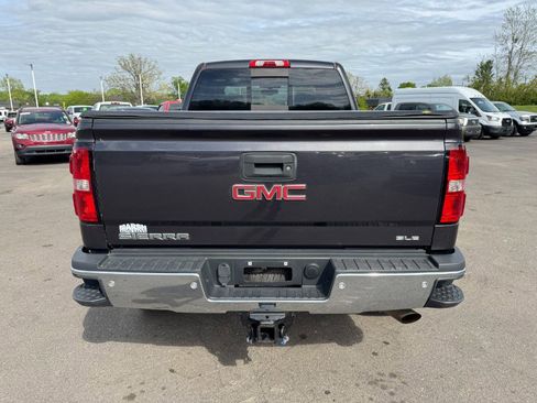 Used 2016 GMC Sierra 2500 SLE w/ SLE Preferred Package AWD/4WD image 4