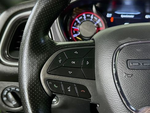 Used 2019 Dodge Challenger R/T RWD image 16