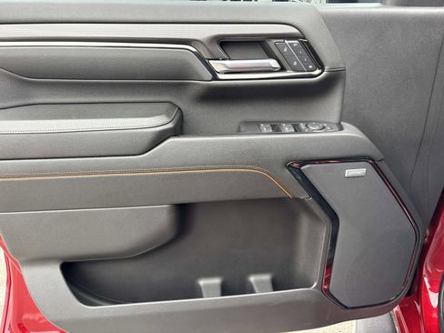 Used 2024 GMC Sierra 2500 AT4 w/ AT4 Premium Plus Package image 13