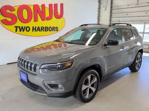 Used 2022 Jeep Cherokee Limited AWD/4WD image 1