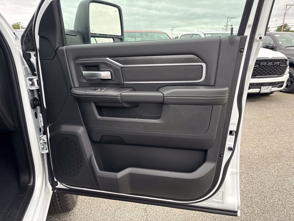 New 2027 RAM 2500 Big Horn AWD/4WD image 27