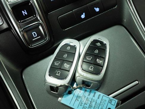 Used 2023 Hyundai Santa Fe SEL image 29