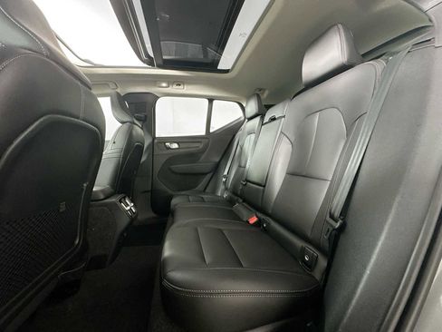 Used 2025 Volvo XC40 B5 Core w/ Protection Package Premier image 23