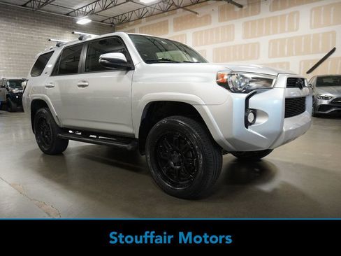 Used 2016 Toyota 4Runner SR5 Premium AWD/4WD image 1