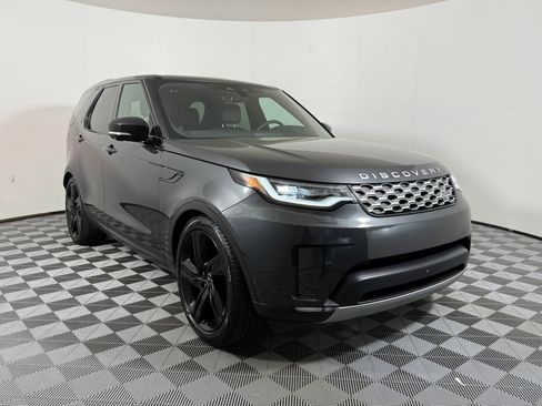 Used 2025 Land Rover Discovery S AWD/4WD image 7