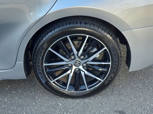 Used 2024 Toyota Camry SE image 39