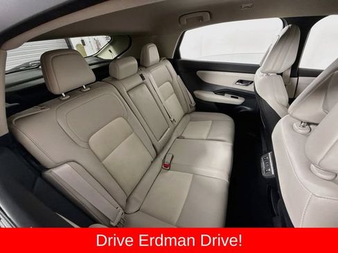 Used 2023 Nissan Ariya FWD image 27