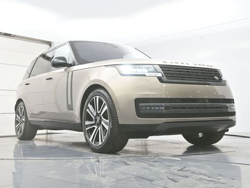 Used 2023 Land Rover Range Rover Long Wheelbase Autobiography image 46