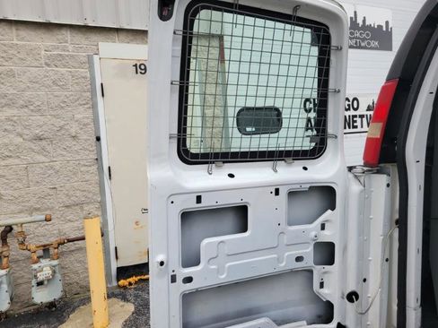 Used 2009 GMC Savana 3500 RWD image 32