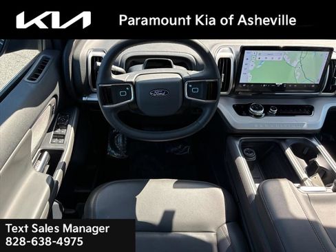 Used 2025 Ford Expedition Max Active RWD image 24