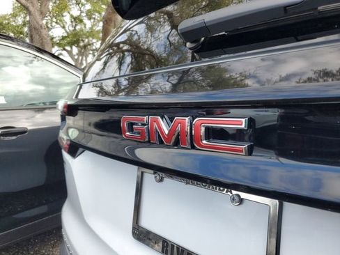New 2026 GMC Acadia Elevation FWD image 7