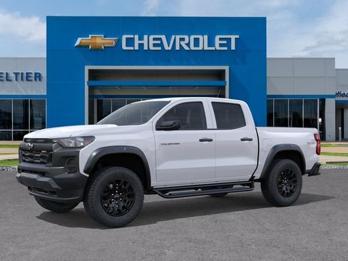 New 2026 Chevrolet Colorado Trail Boss AWD/4WD image 2